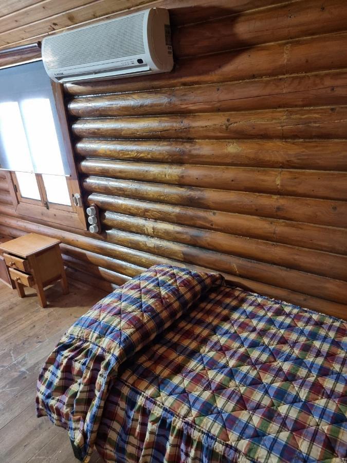 Camping Fuente De Piedra Εξωτερικό φωτογραφία