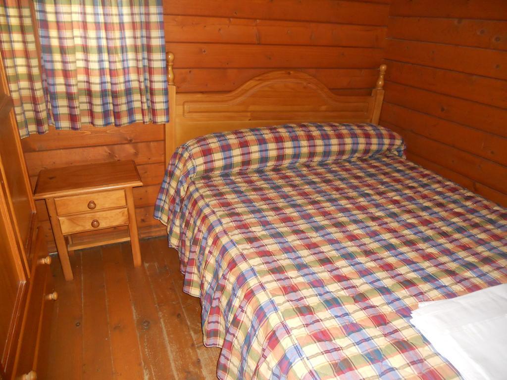 Camping Fuente De Piedra Δωμάτιο φωτογραφία