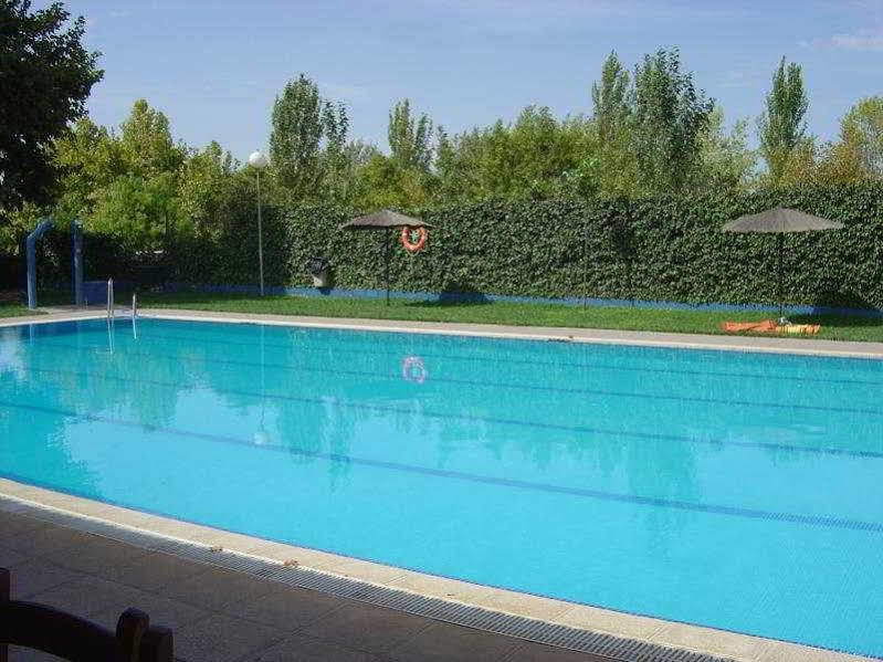 Camping Fuente De Piedra Εξωτερικό φωτογραφία