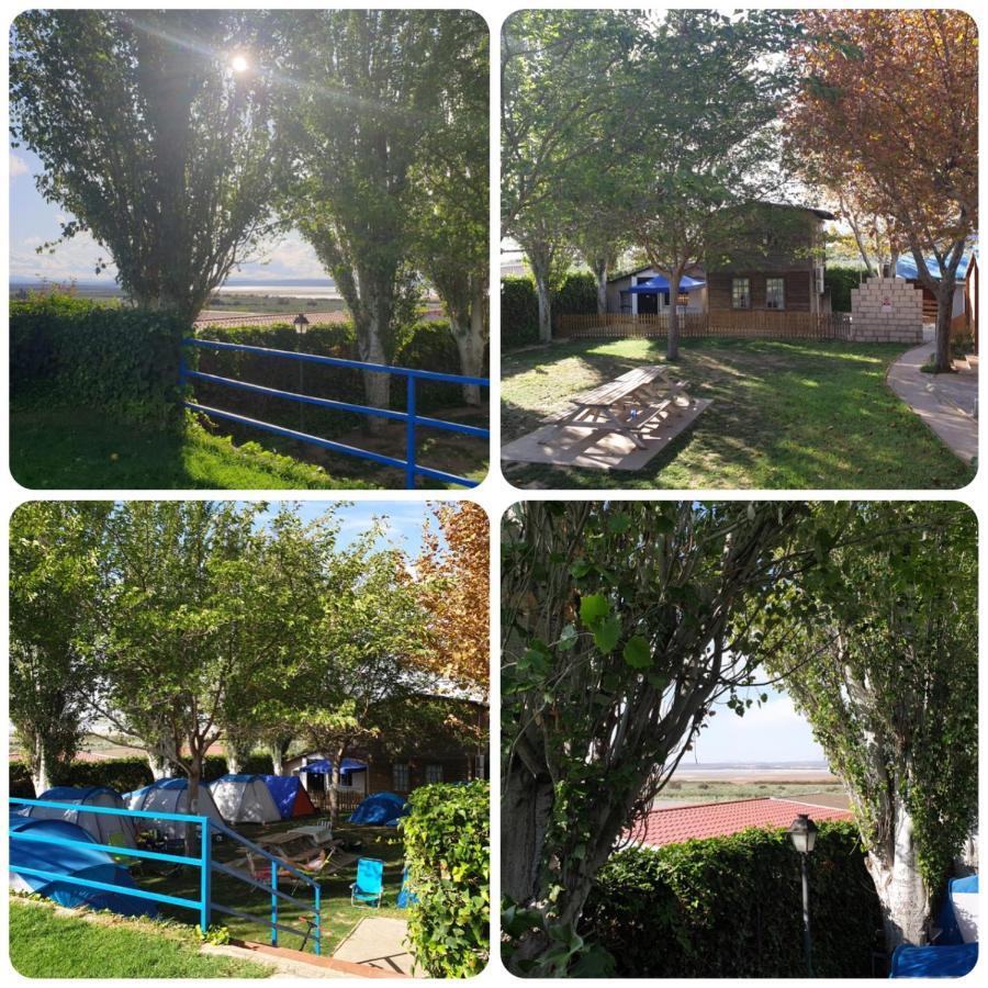 Camping Fuente De Piedra Εξωτερικό φωτογραφία
